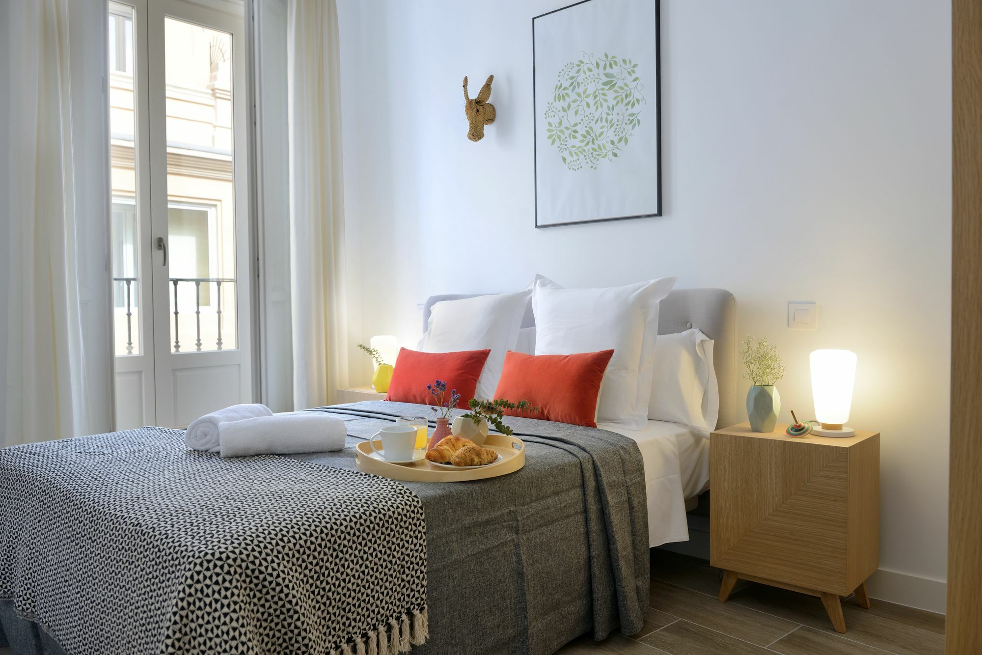 Nqn Aparts & Suites Madrid Luaran gambar